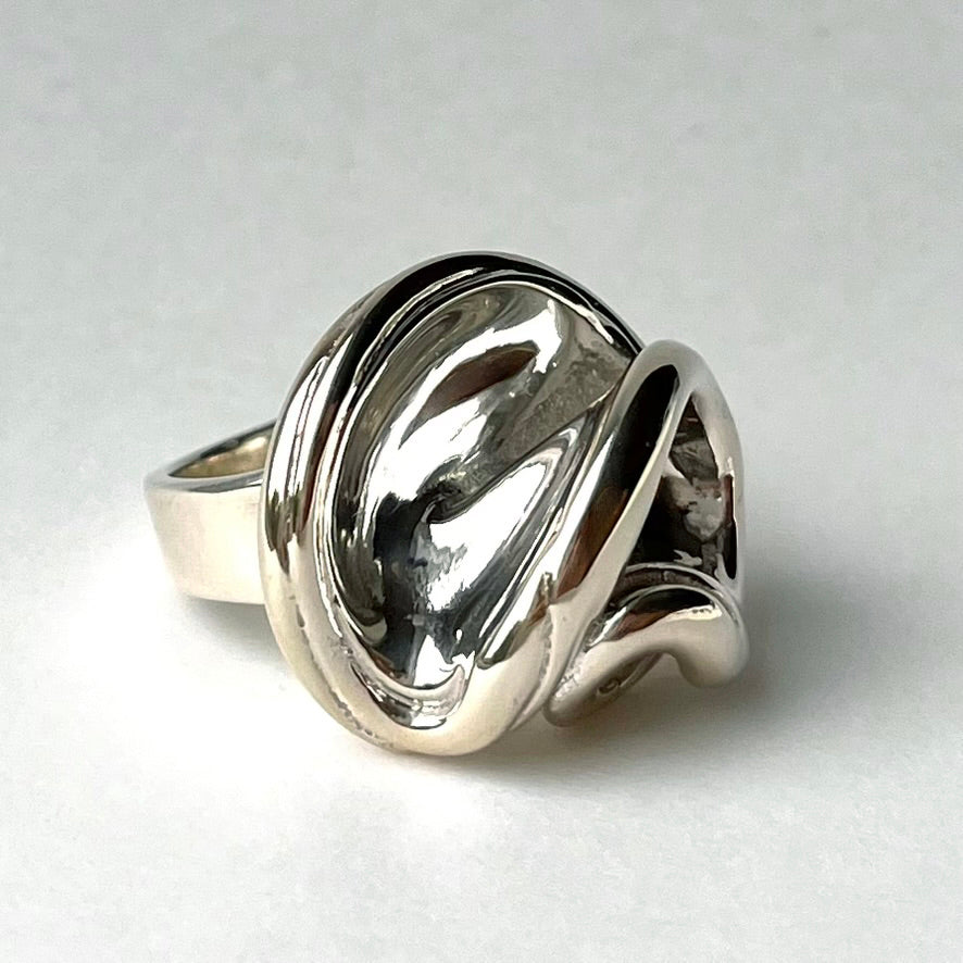 Twirl Ring